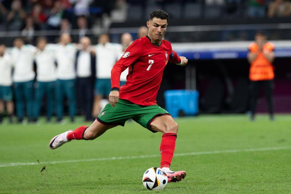 为他打下坚 为他打下坚