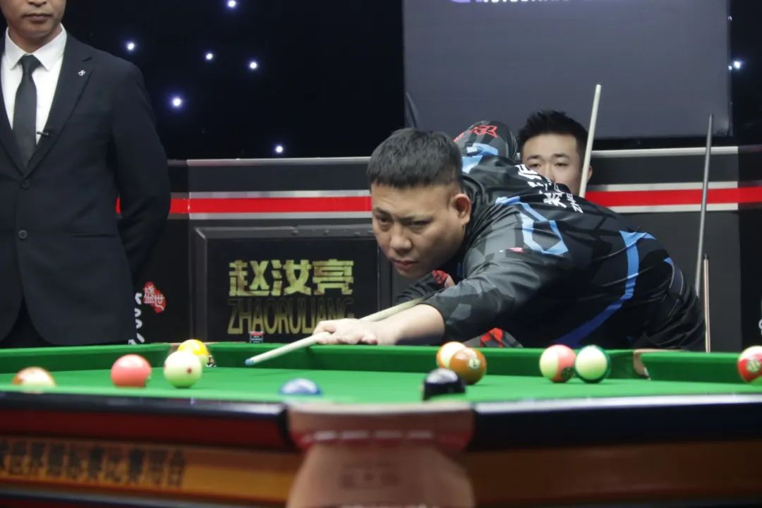 场上的每一 场上的每一