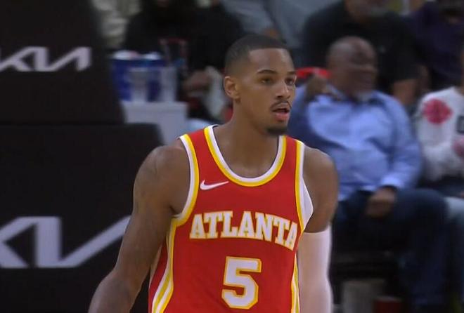 尤为亮眼 尤为亮眼