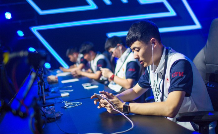 乒乓球是一 乒乓球是一